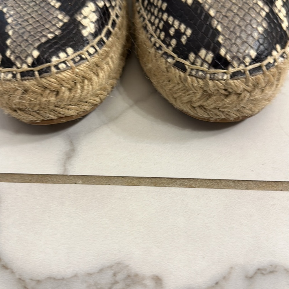 Jack Rogers Shoes - Picture 3 of 6